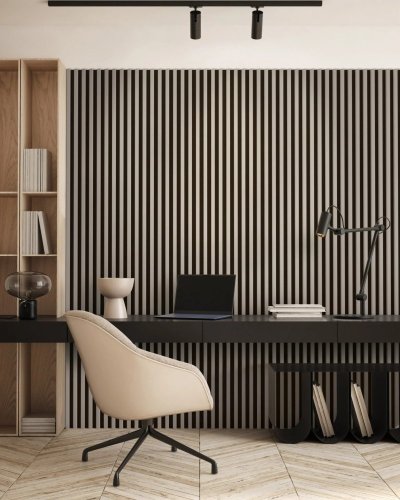 Realizace dřevěných lamel LINEA SLIM 3 – Béžová v moderní pracovně
