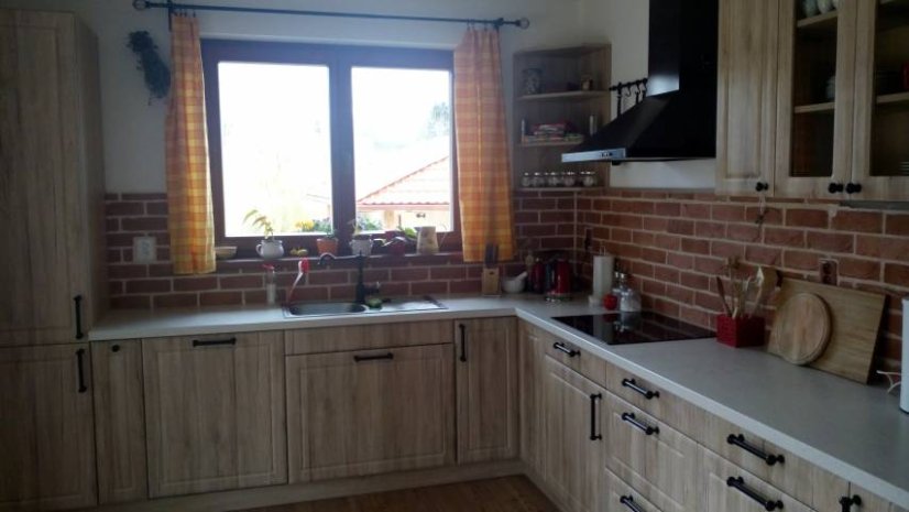 Tehlový obklad, Z BETÓNU, Holland Brick BASTIA 302, červená, 210 x 60 mm, hrúbka 10 - 15 mm, 1 m2