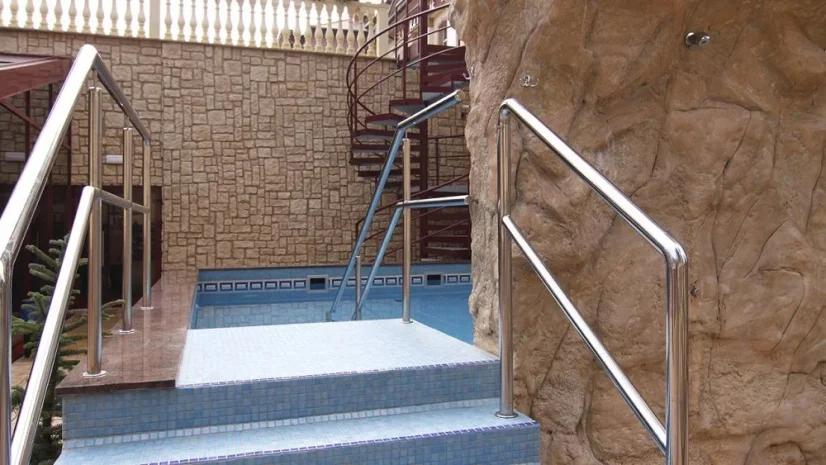Betonový obklad, Z BETONU, CALABRIA 1 - mocca, hnědá, 110 - 360 x 70 -  270 mm, tloušťka 10-28 mm, 0.7 m2
