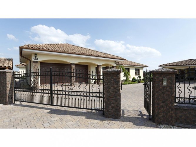 Cihlový obklad, Z BETONU, RUSTIK 540, červená, 210 x 60 mm, tloušťka 10-18 mm, 1 m2