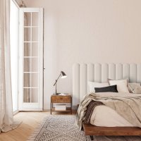 Realizace čalouněného panelu DECO – Béžové čelo za postelí