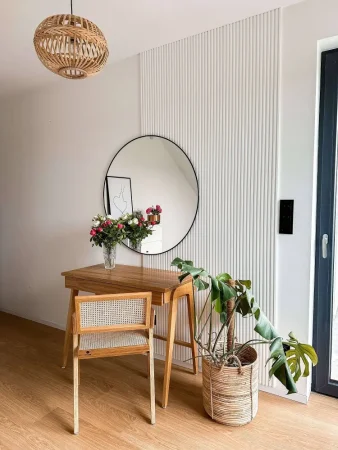 Designové bílé obkladové panely – Voděodolné, odolné proti poškrábání a otěr