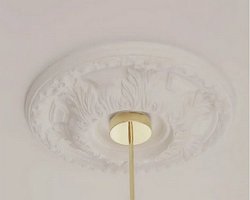 Jakým způsobem se instalují stropní rozety?