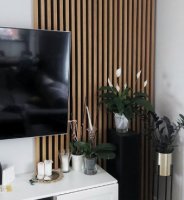 Podrobné srovnání lamel, akustických panelů a tapet na stěně