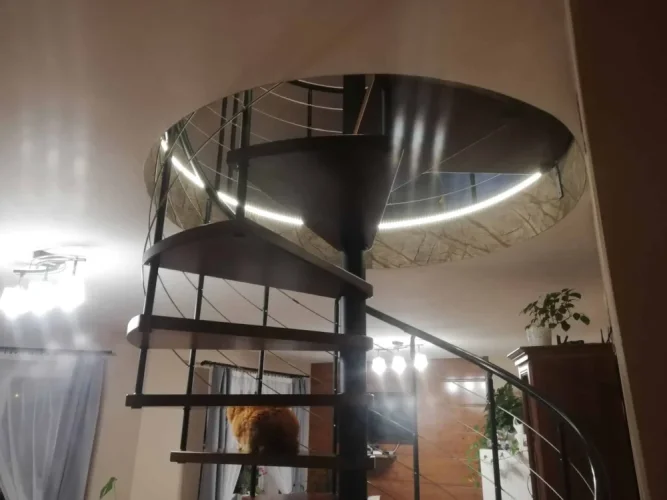 Kamenná dýha - Rainforest Brown, 1220 x 610 x 3 mm