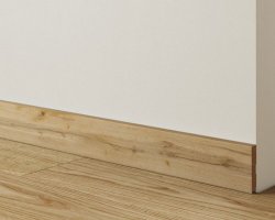 V jakých barvách lze zakoupit soklové lišty?