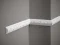 Nástěnná lišta – S ORNAMENTEM, tvrdý plast ProFoam® (polyuretan), základní bílý nátěr (přetíratelný), 54 x 20 x 2000 mm