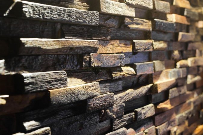 DŘEVĚNÉ OBLOŽENÍ STĚN