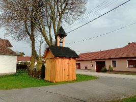 Realizace plastového šindele na zvoničce