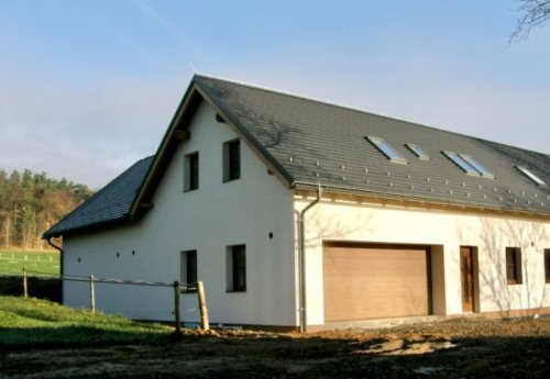 Jak ukončit krytinu u štítů, hřebenů a nároží?