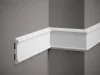 Nástěnná lišta – HLADKÁ, tvrdý plast ProFoam® (polyuretan), základní bílý nátěr (přetíratelný), 108 x 20 x 2000 mm