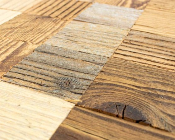 DŘEVĚNÉ OBKLADY STĚN