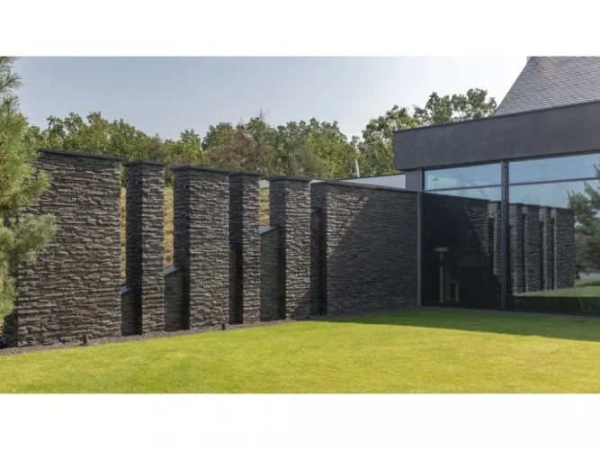 Betonový obklad, Z BETONU, SIERRA 3, šedá, 80 x 550 mm, tloušťka 12-32 mm, 0.4 m2