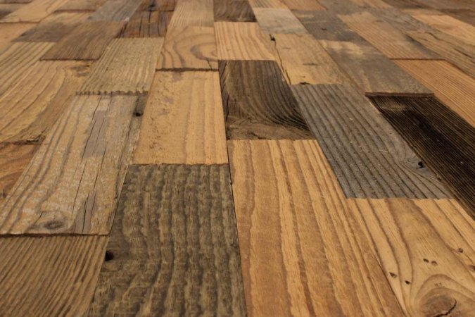 DŘEVĚNÉ OBKLADY STĚN