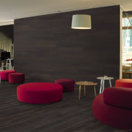 Velkoformátový dřevěný obklad HARO