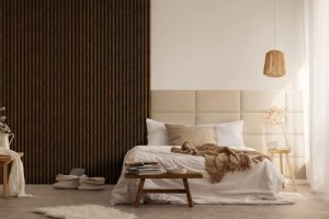 Realizace dřevěných lamel LINEA COMFORT 5 v ložnici