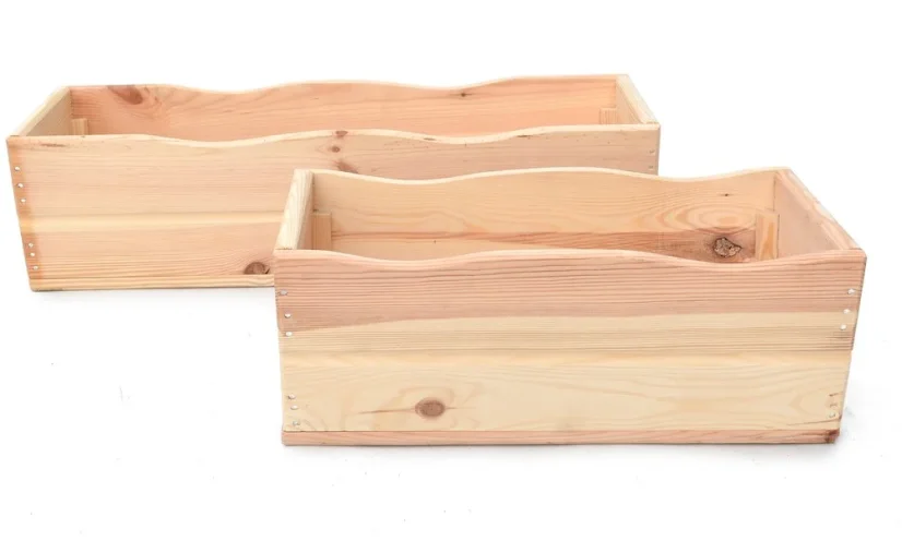 Truhlík 44 / 64 cm - zelený, hnedý, prírodný - Farba: Stredne hnedá, Rozmer: 170 x 440 x 220 mm