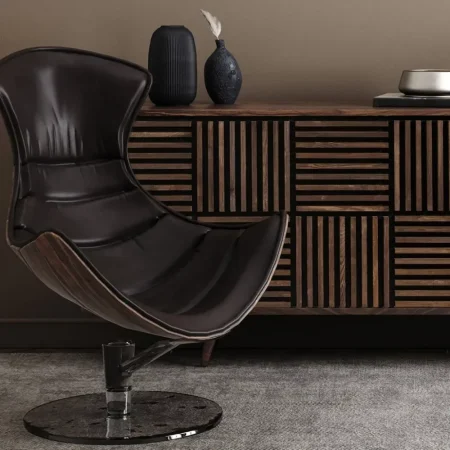 Dřevěný obklad s lamelami na černé desce umístěné na nábytku