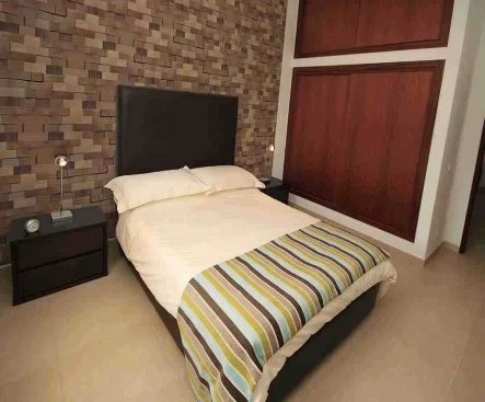 BERKA - THERMO DUB, brúsený povrch, jednotlivé lamely alebo obkladový panel 590 x 90 x 3 a 10 mm (0,0531m²) - drevený obklad - Balenie: Jednotlivé lamely (0,25 m²)