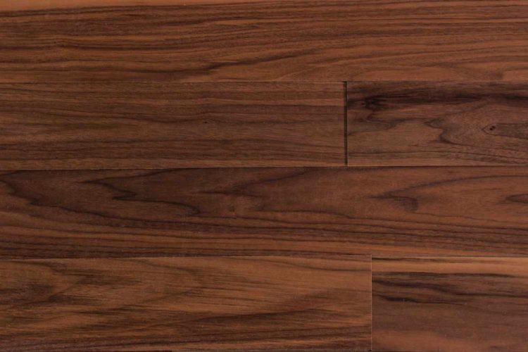 OŘECH 1000 (1000 x 100 mm) - velkoformátový dřevěný obklad 2D - Povrchová úprava: Broušený - olejovaný