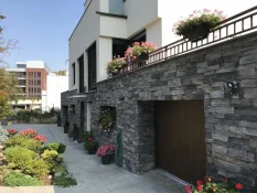 Kamenný obklad, Z BETÓNU, Lámaná skala Ventura, sivá, 17 - 60 x 4 - 18 mm, hrúbka 20 - 50 mm, 0.5 m2 Kamenný obklad, Z BETÓNU, Lámaná skala Ventura, sivá, 17 - 60 x 4 - 18 mm, hrúbka 20 - 50 mm, 0.5 m2