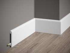 VZOREK - Podlahová lišta – HLADKÁ, tvrdý plast PolyForce (HD Polymer), základní bílý nátěr (přetíratelný), 99 x 13 x 100 mm