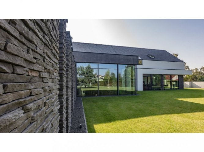 Betonový obklad, Z BETONU, SIERRA 3, šedá, 80 x 550 mm, tloušťka 12-32 mm, 0.4 m2