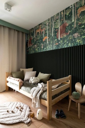 Realizace dřevěných lamel LINEA SLIM 3 – Přírodně zařízený pokoj