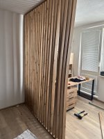 Špatně vyrobená lamelová dělící stěna Špatně vyrobená lamelová dělící stěna