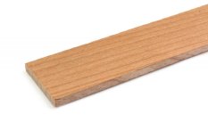 VZOREK - Dřevěná krycí lišta TŘEŠEŇ - broušený, olejovaný, rozměr vzorku: 30 x 200 mm