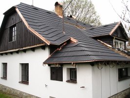 Reference plastový šindel, Blatiny 2009
