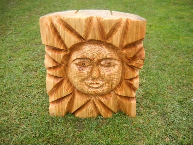 Slunce obličej dřevořezba 45 cm