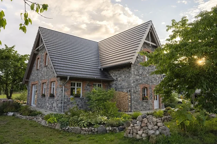 Kamenný obklad, Z BETONU, MIX Alpina, šedohnědá,  70 – 600 x 10 – 300 mm, tloušťka 10 - 60 mm, 0,75 m2
