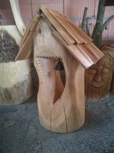 Zvonička malá dřevořezba, výška 85 cm