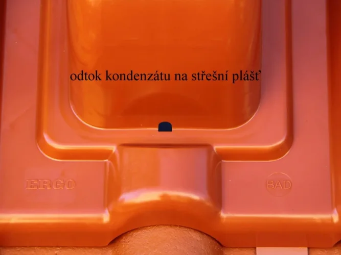 Odtok kondenzátu z větracího kompletu