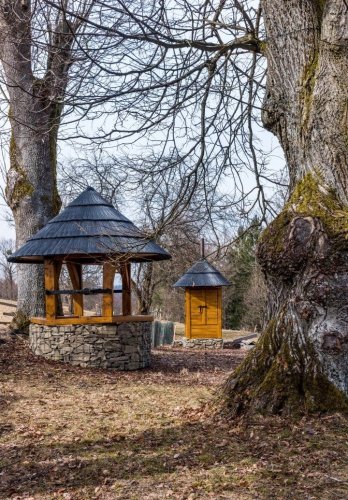 Realizace plastového šindele DDS II – Střecha nad studněmi