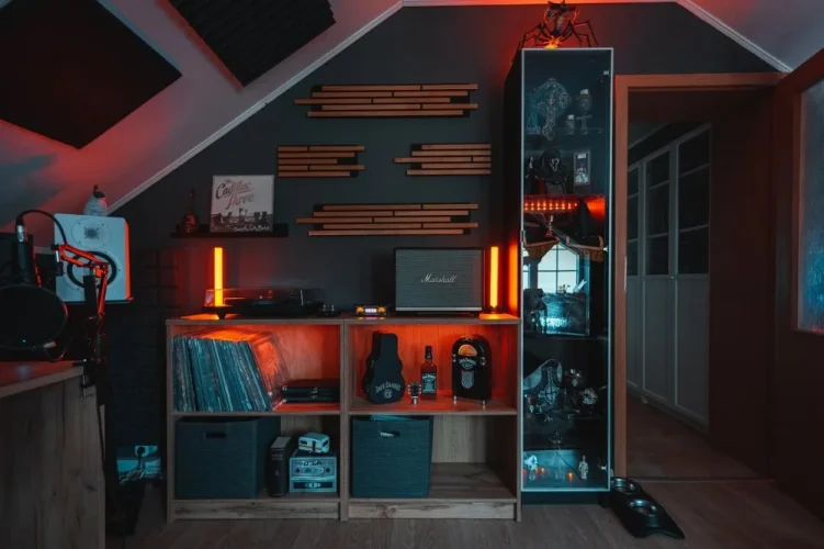 Akustický panel z masivu