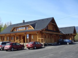 Realizace plastového šindele – Srubová restaurace
