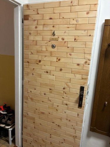 BOROVICE VEJMUTOVKA 185 x 55 x 5 mm (0,01 m²) - dřevěný obklad - Varianta produktu: Obklad rustikální (sukatý)