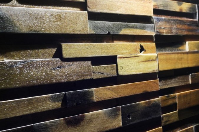 DŘEVĚNÉ OBLOŽENÍ STĚN