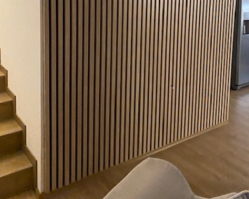 Je akustická stena vhodná aj na vonkajšie použitie?