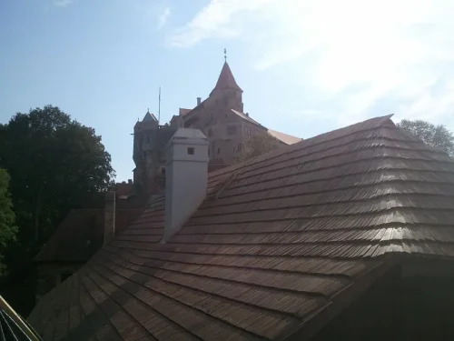 Hrad Perštějn, dřevěný šindel, 2009