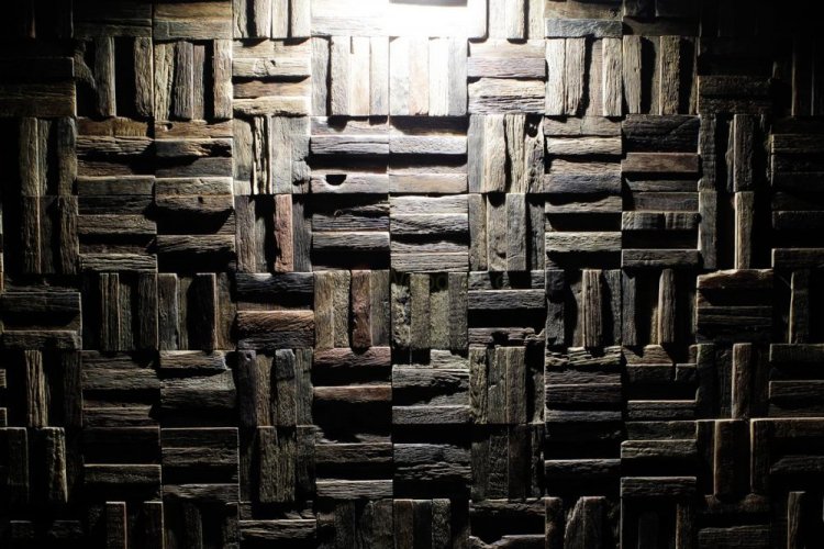 VZOREK - DŘEVĚNÁ LODNÍ MOZAIKA - OBKLADOVÝ PANEL - ROZMĚR VZORKU: 150 x 150 mm