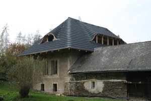 Reference Starý mlýn, plastový šindel, 2011