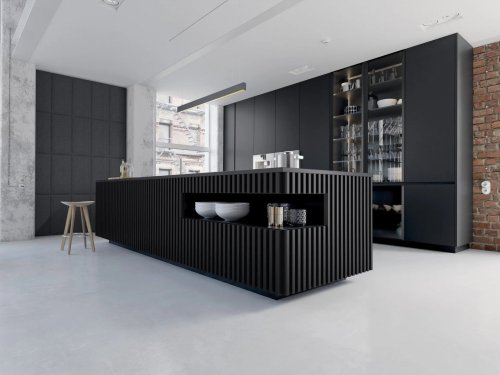 Realizace dřevěných lamel LINEA 3 – Elegantní černá v kuchyni