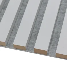 VZORKA - Akustický panel - BIELY | SIVÝ akustický podklad - ROZMER VZORKY: 200 x 100 mm