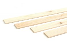 VZORKA - Drevená krycia lišta BOROVICE - kartáčovaný, bez povrchovej úpravy, veľkosť vzorky: 30 x 200 mm