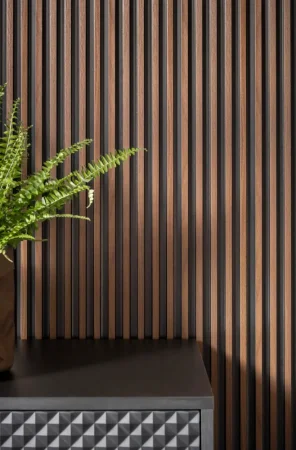 Voděodolné obkladové panely s ochranou proti poškrábání do interiéru i exteriéru