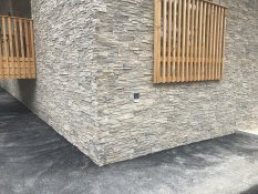 Kamenný obklad, ROH, Z BETONU, Slanec Gardena, hnědošedá, 170 x 80 mm, tloušťka 10-28 mm, 1 bm