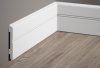 Podlahová lišta – HLADKÁ, tvrdý plast PolyForce (HD Polymer), základní bílý nátěr (přetíratelný), 107 x 11 x 2000 mm